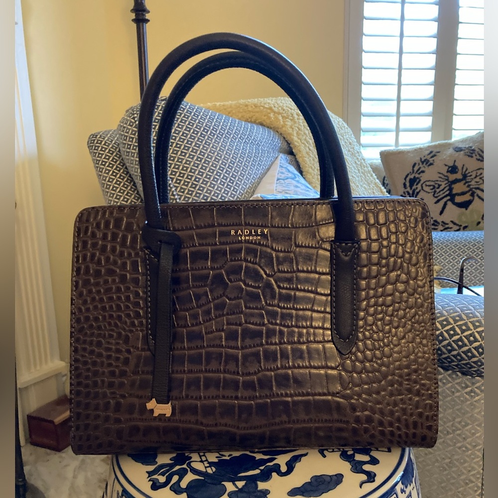 NWOT RADLEY Authentic Kelly style bag, embossed leather in taupe grey.